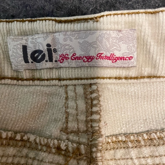 Cute white corduroy pants - Picture 3 of 3